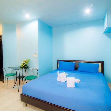 De Apartment Pattaya Buitenkant foto