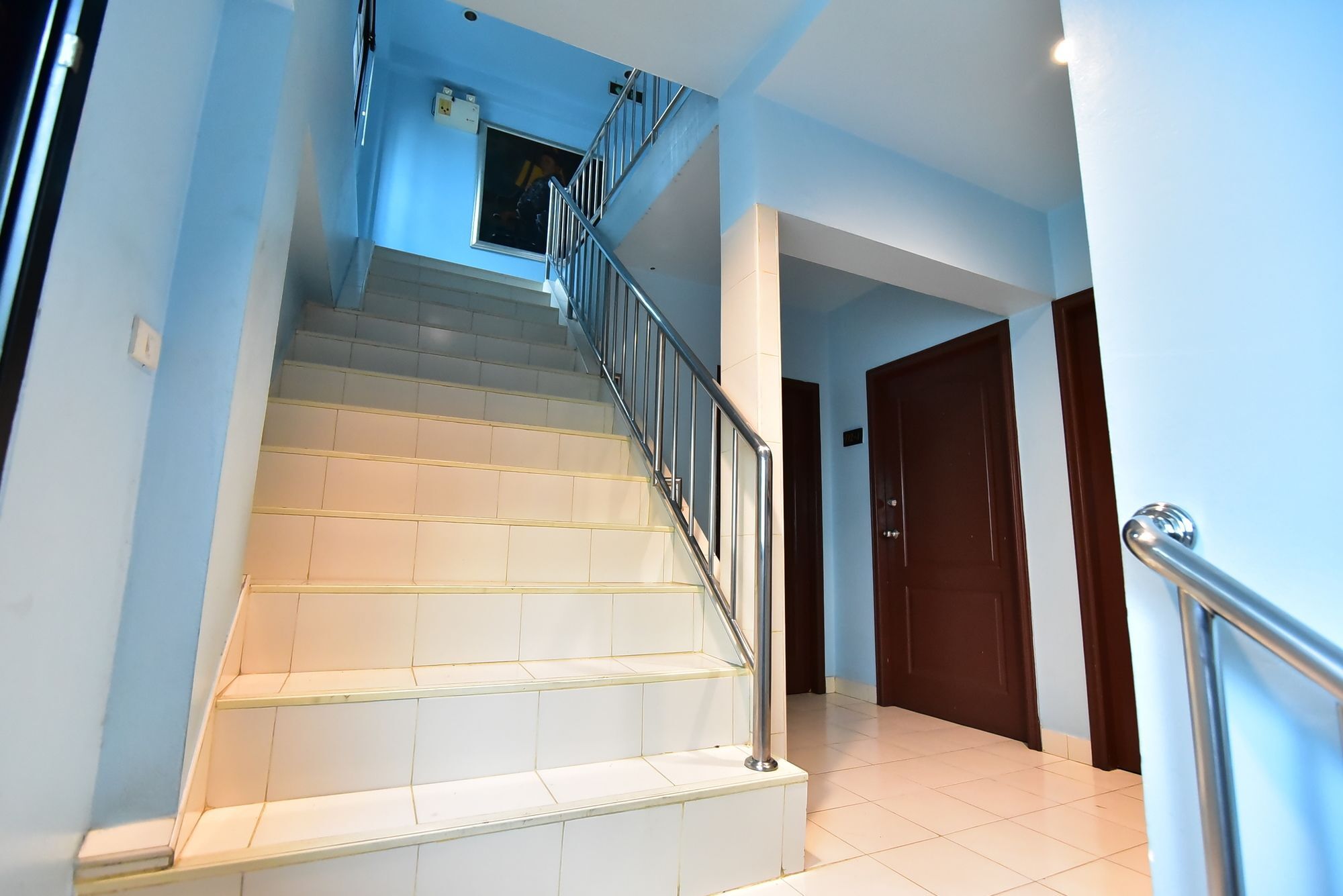 De Apartment Pattaya Buitenkant foto