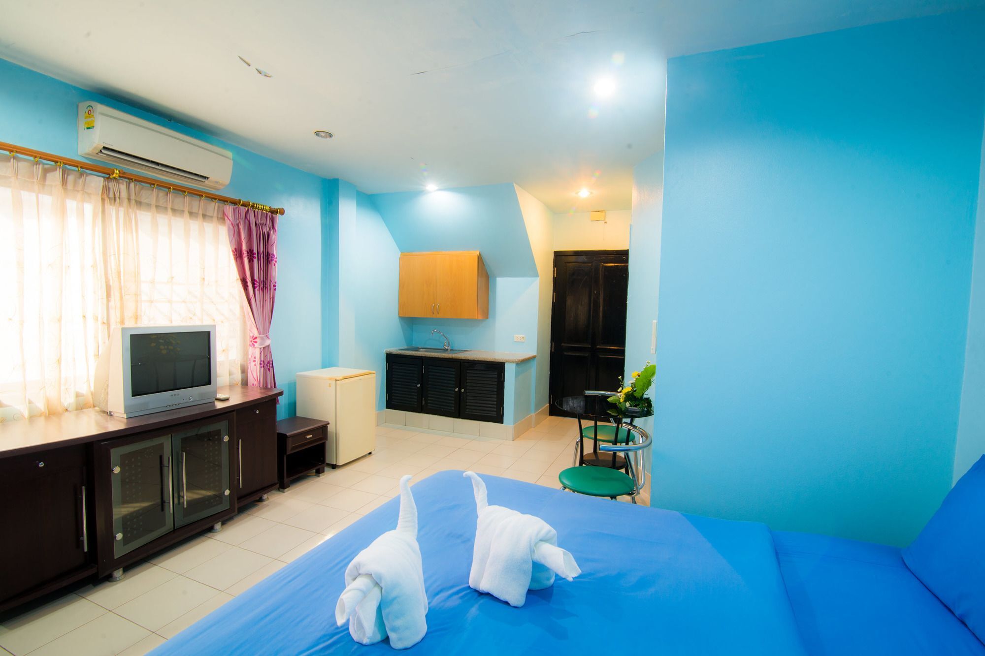 De Apartment Pattaya Buitenkant foto